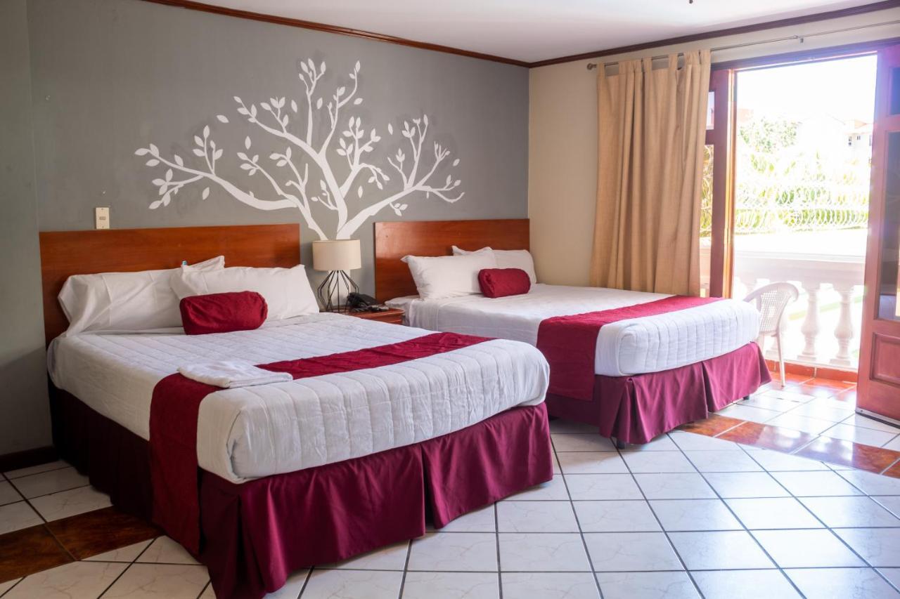 Hotel Fotherhouse サンサルバドル エクステリア 写真