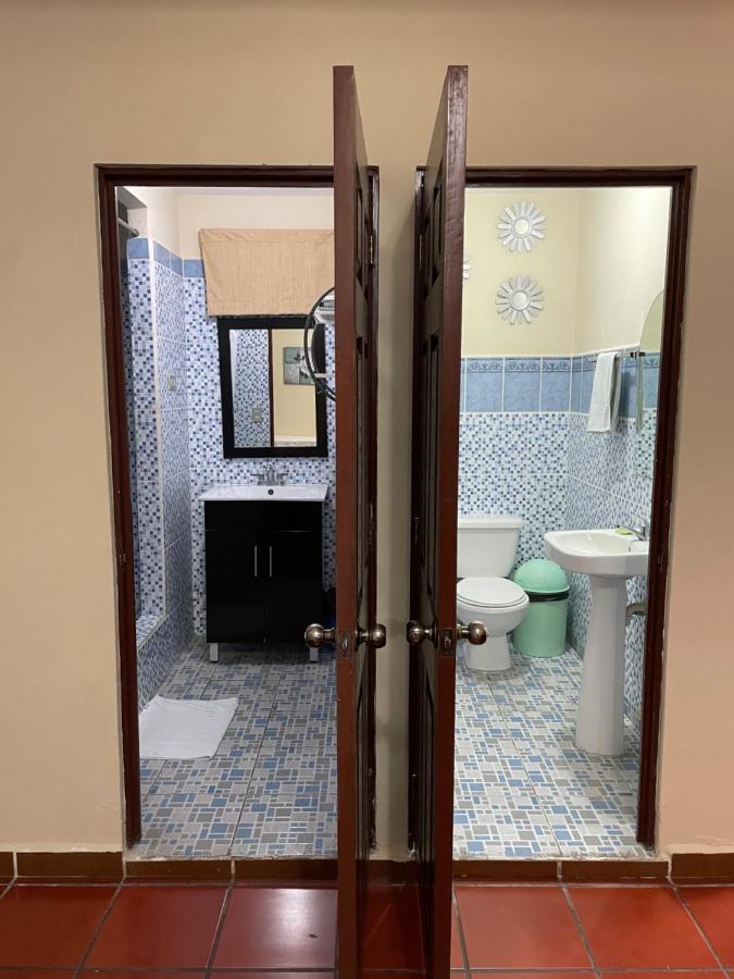 Hotel Fotherhouse サンサルバドル エクステリア 写真