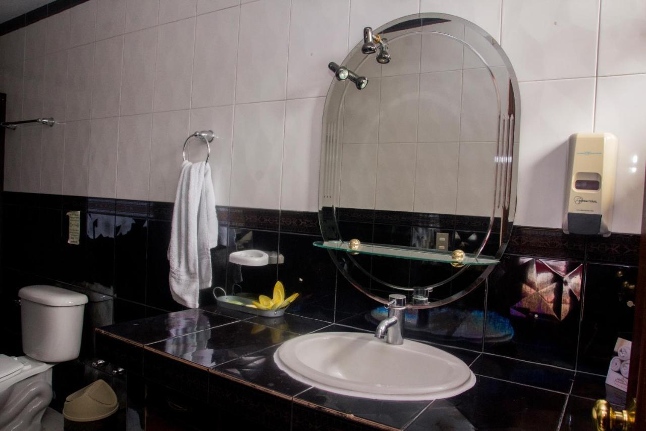 Hotel Fotherhouse サンサルバドル エクステリア 写真