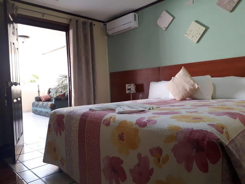Hotel Fotherhouse サンサルバドル エクステリア 写真